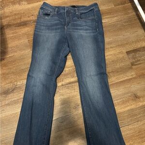 Loose leg jeans